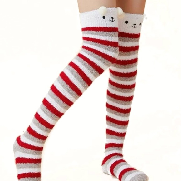 Boutique Just a Girl xo Accessories - Long Fuzzy Socks